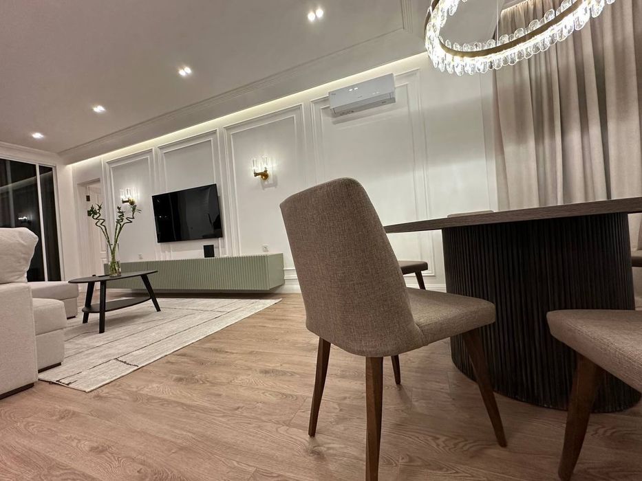 Квартира 3 ком в новостройке, 133м² Юнусабадский р-н, Джентльмен  Паб