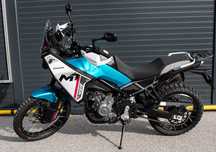 Motocicleta CFMOTO 450MT '25