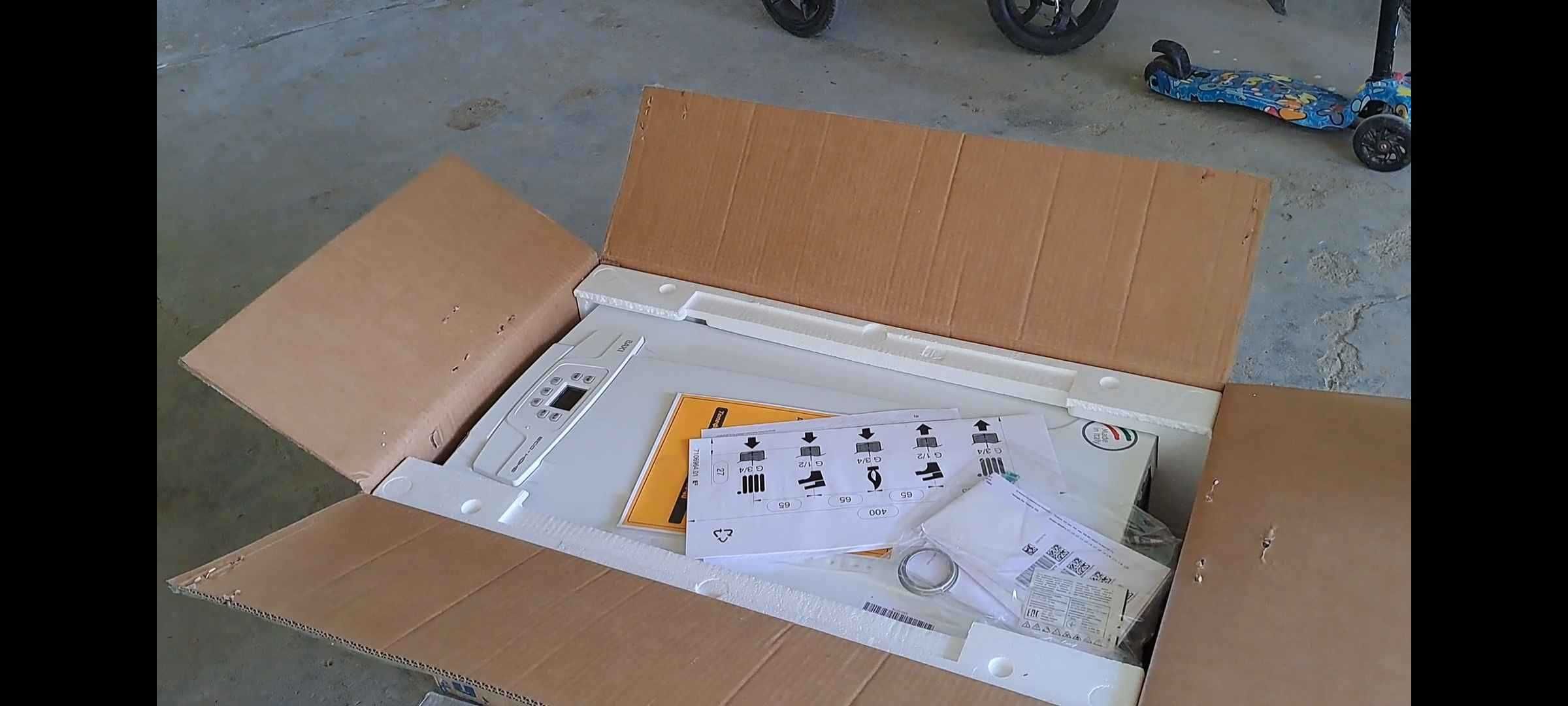 Продаётся 2х контурный газовый котёл Baxi Eco Home 24f