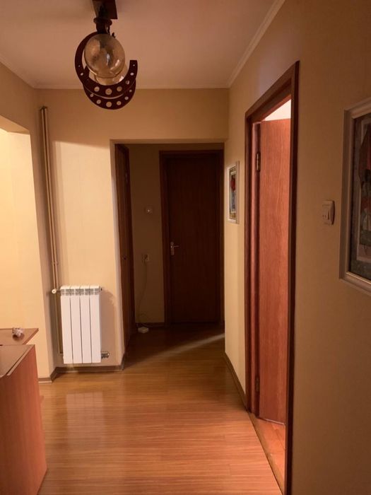 Inchiriez apartament central 4 camere