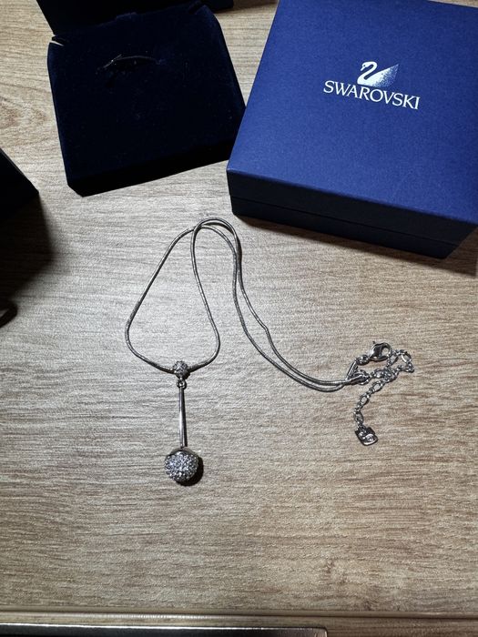 Колие Swarovski с камъни
