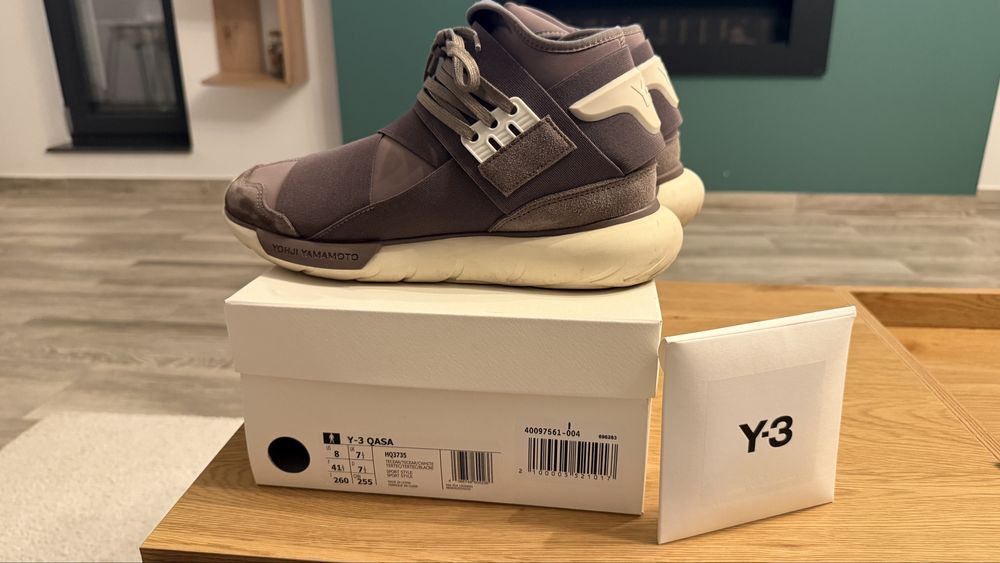 Adidasi y-3 Qasa