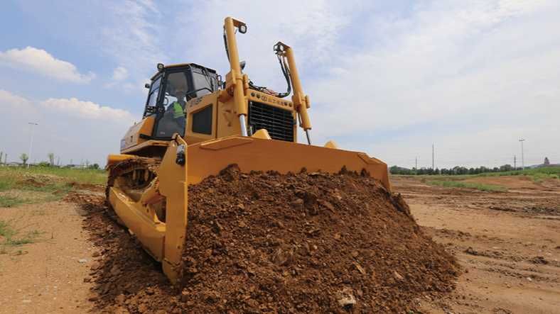 Гусеничный бульдозер SEM [818F] 18тон В НАЛИЧИИ