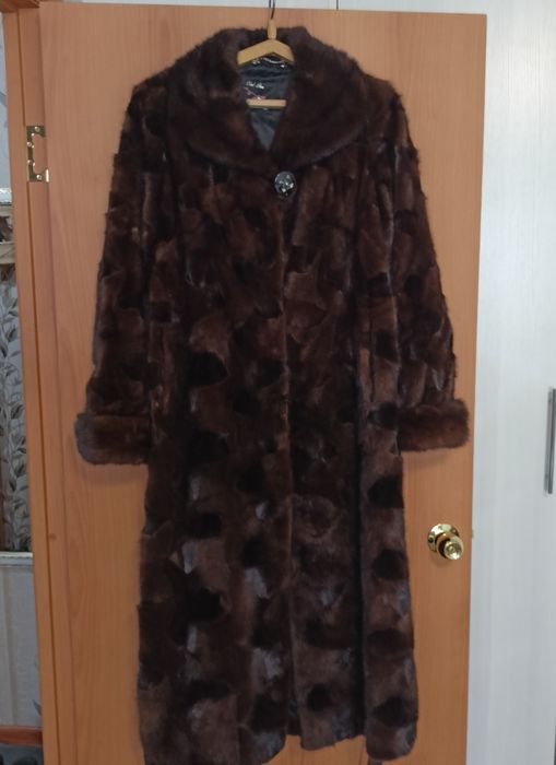 Шуба норковая б/у хорошее состояние  размер 52
