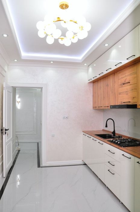 Квартира сотилади. Зарафшон