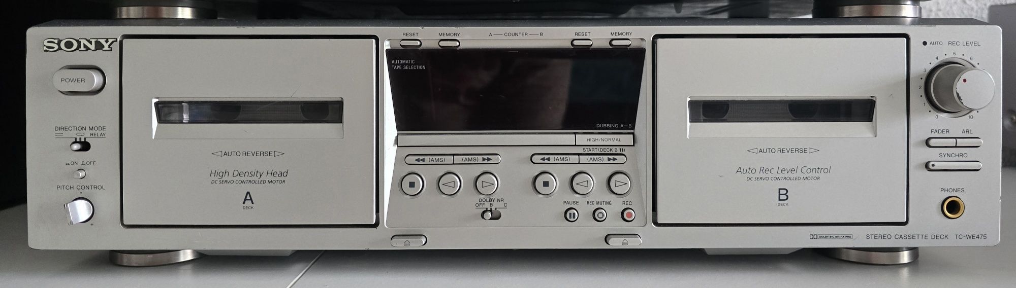 Vând o superbă linie audio Sony.