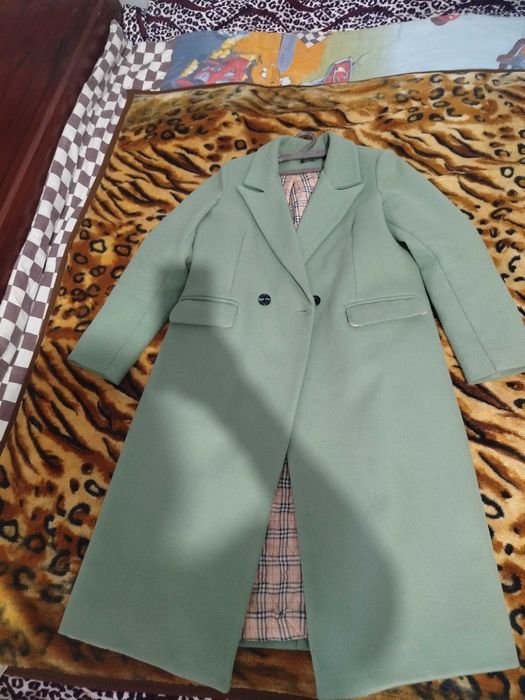 Пальто женское, 40 тыс, бу