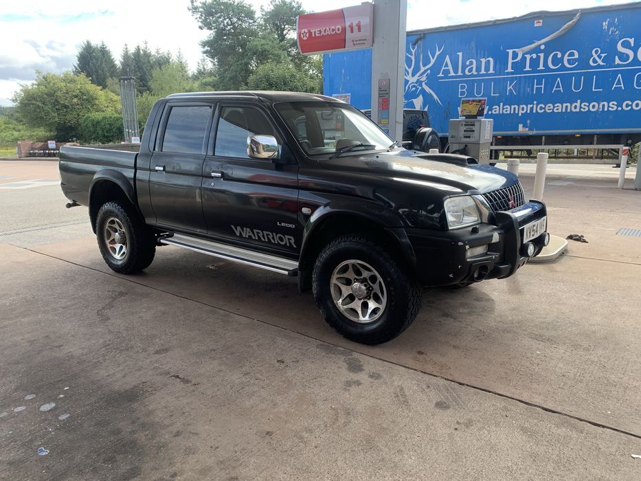 Mitsubishi l200
