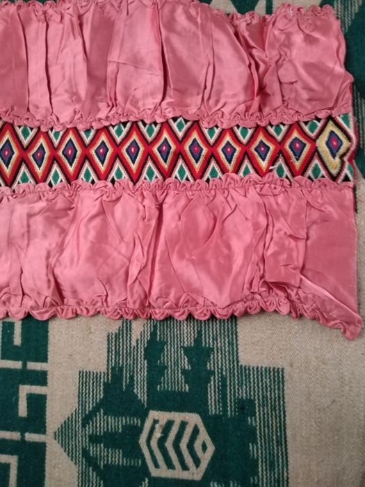 Изцяло ръчно бродирани калъфки за възглавници