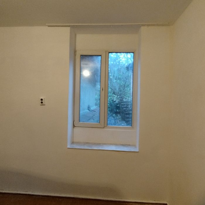 Продавам етаж от къща