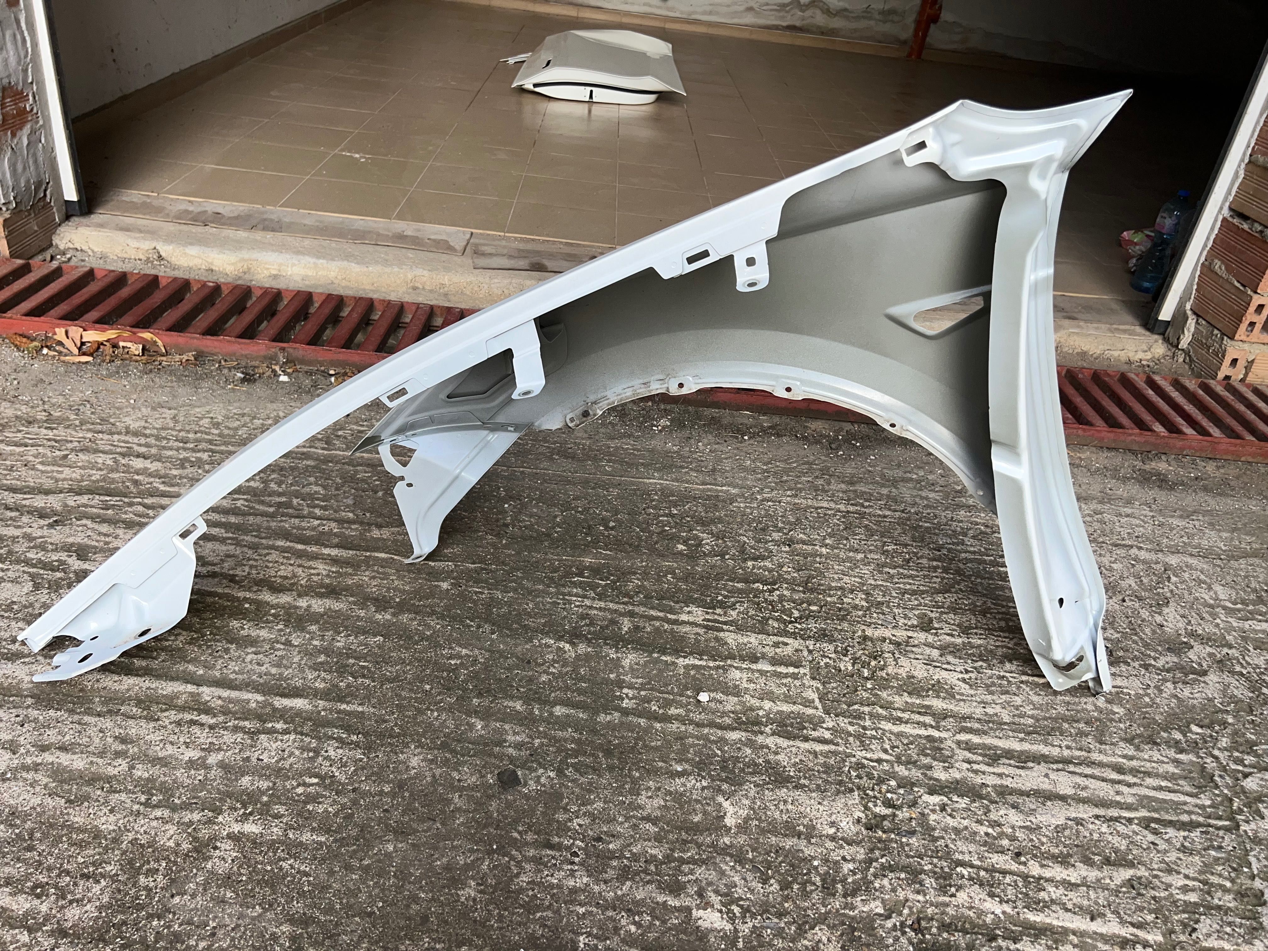 Tesla model Y врата и калник