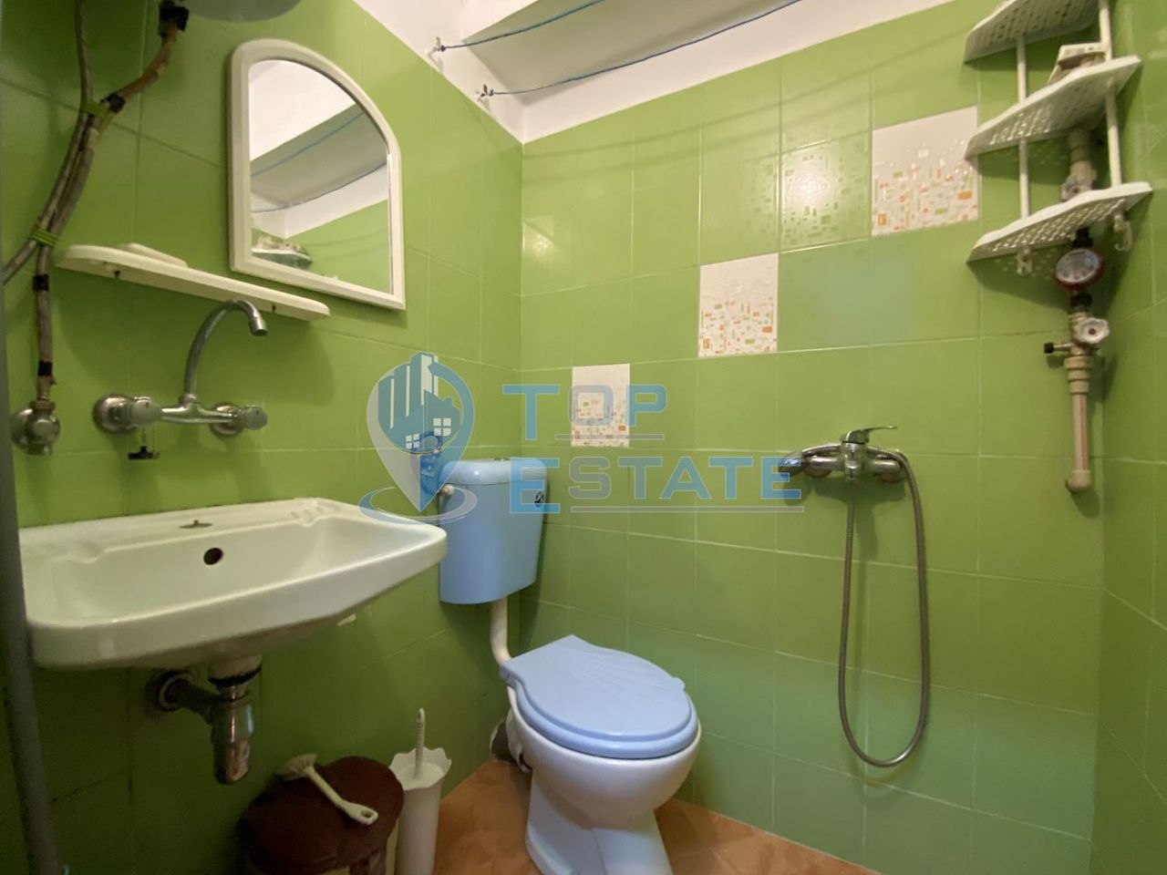 Продава се Едностаен апартамент в Велико Търново, Център - 22 кв.м за 1682 €/кв.м - Снимка #2