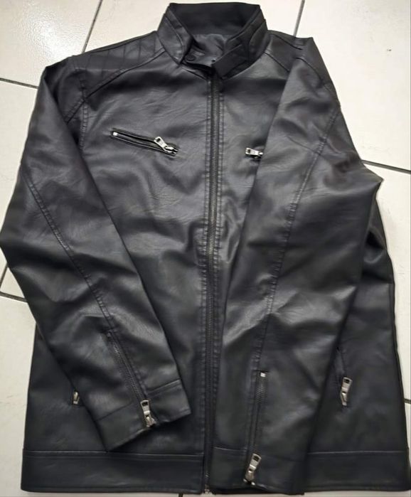Черно кожено мъжко яке