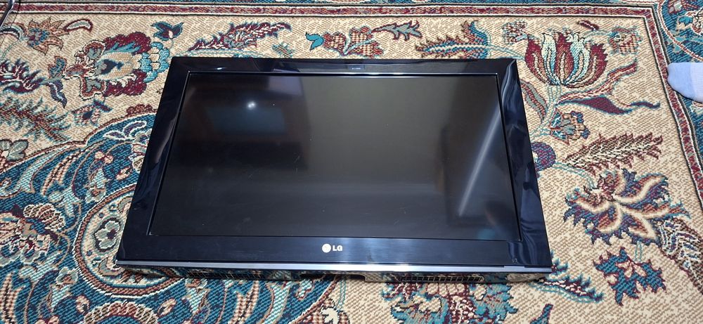 LG Televizor К330