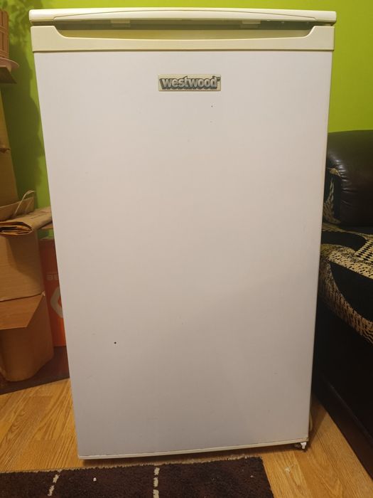 Frigider Westwood  potrivit pt garsoniera/ camin