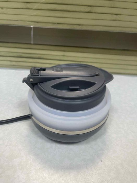 Сгъваема електрическа кана Adler