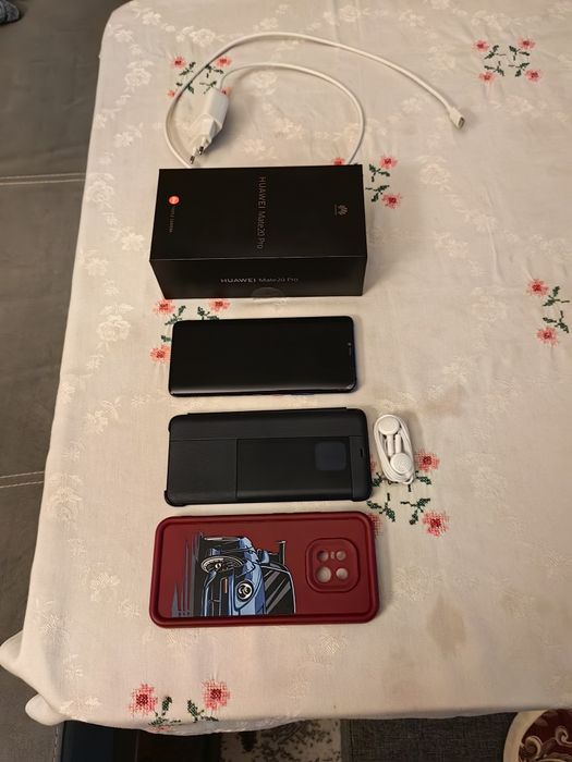 Продавам Huawei mate 20 pro