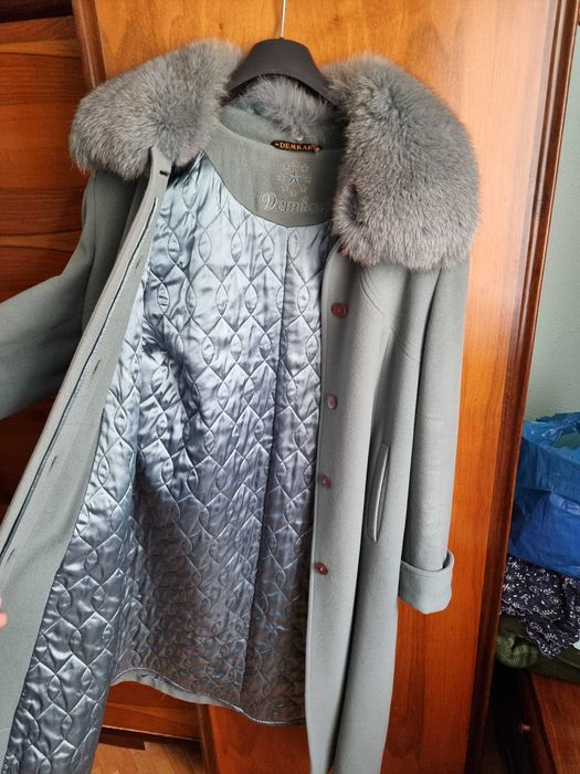 Palton cu guler de blana