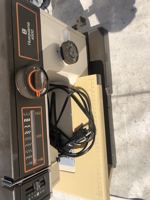 De canzare masina cusut Husgvarna 4500