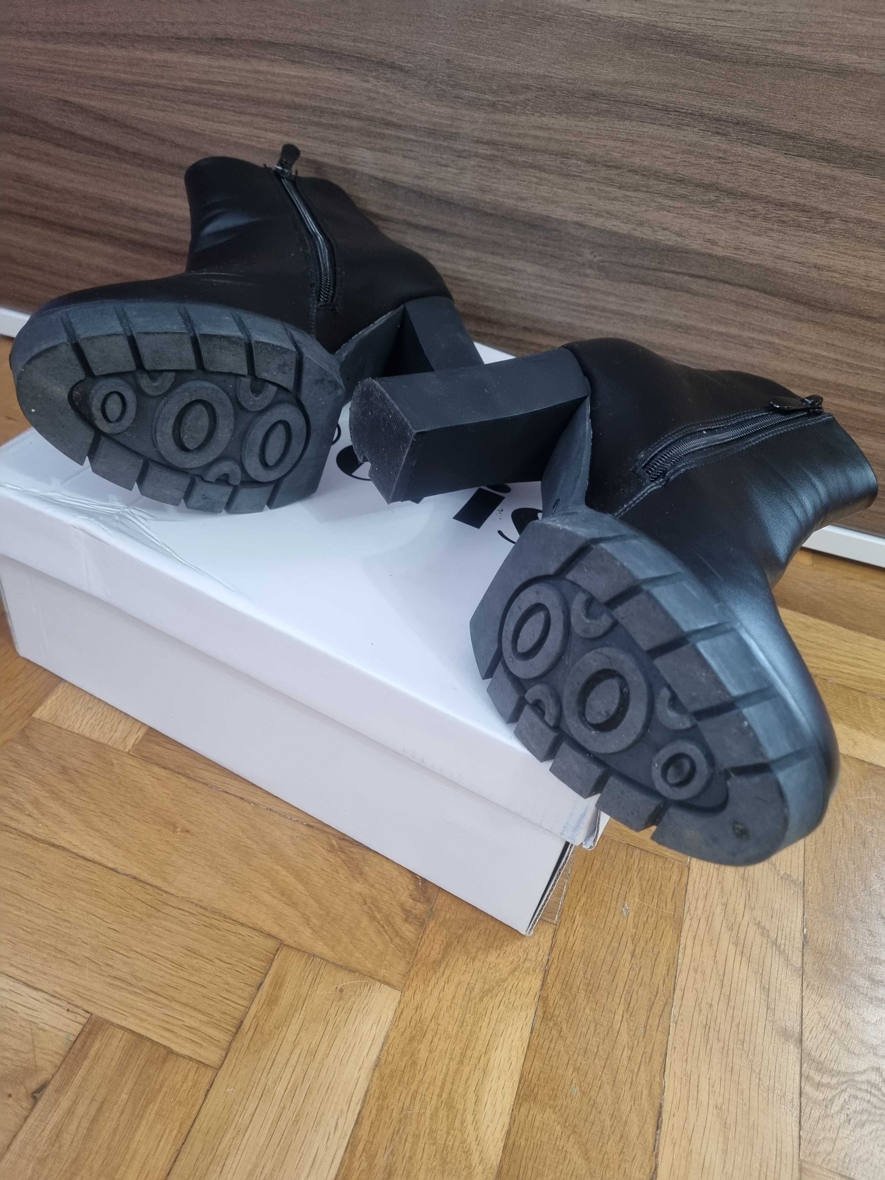 Дамски  зимни боти
