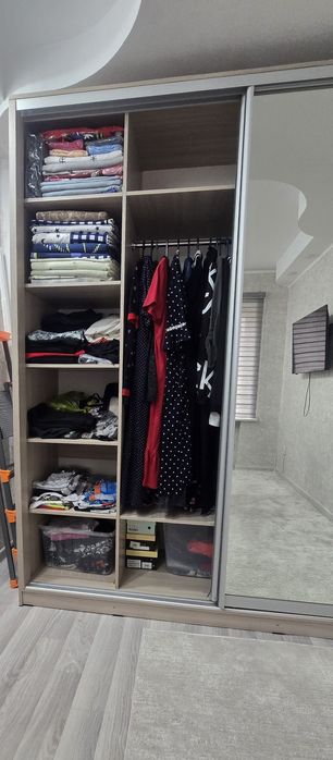 Продам шкаф купе