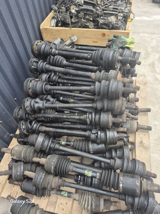 Привода задние Mercedes  W210 w202  ,w163 w638