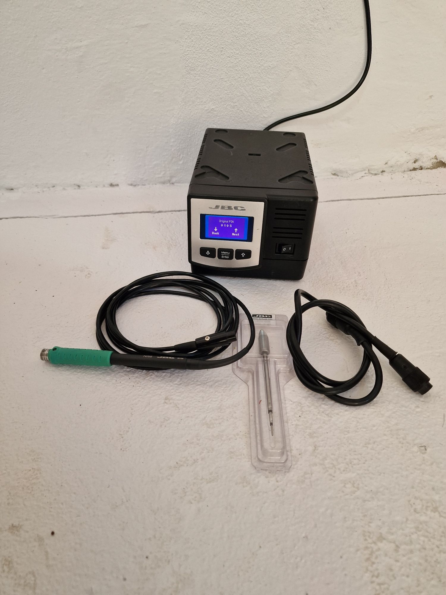 Stație de lipit profesională JBC HD-2B – Stare perfectă+Accesorii