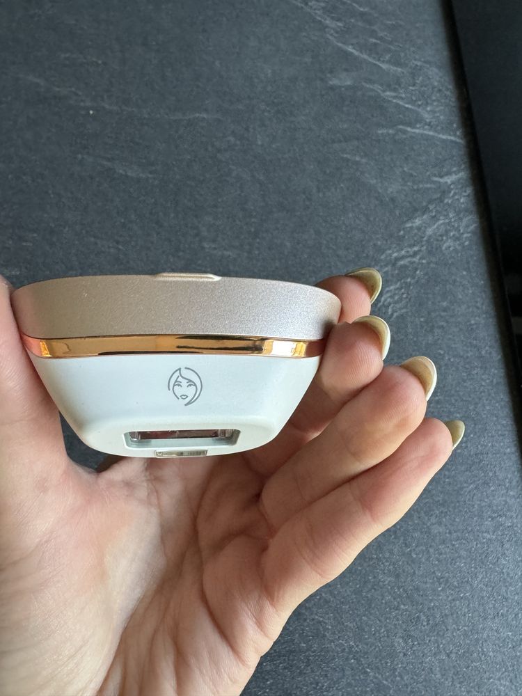 Фотоепилатор Philips Lumea Advanced SC1997