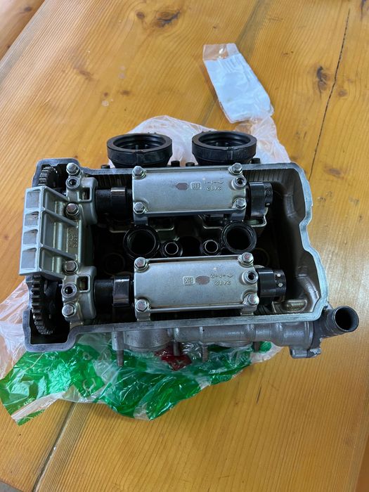 Vând motor kawasaki er6n/f