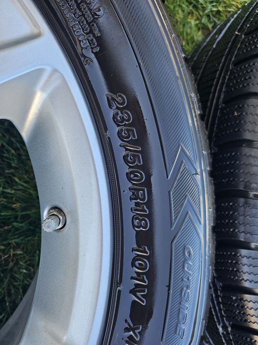 Roti (jante+cauciucuri iarna+acc) Mercedes GLA R18 5x112/235 50 18