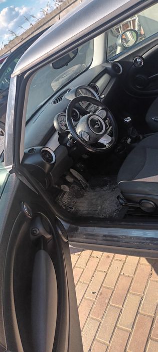 Vând mini Cooper one