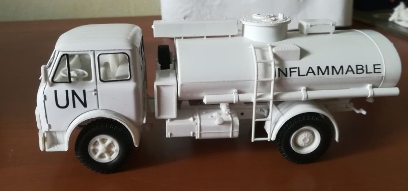 Macheta MAZ AC-8-5334 1985 UN - camion cisterna Nash Avtoprom 1/43