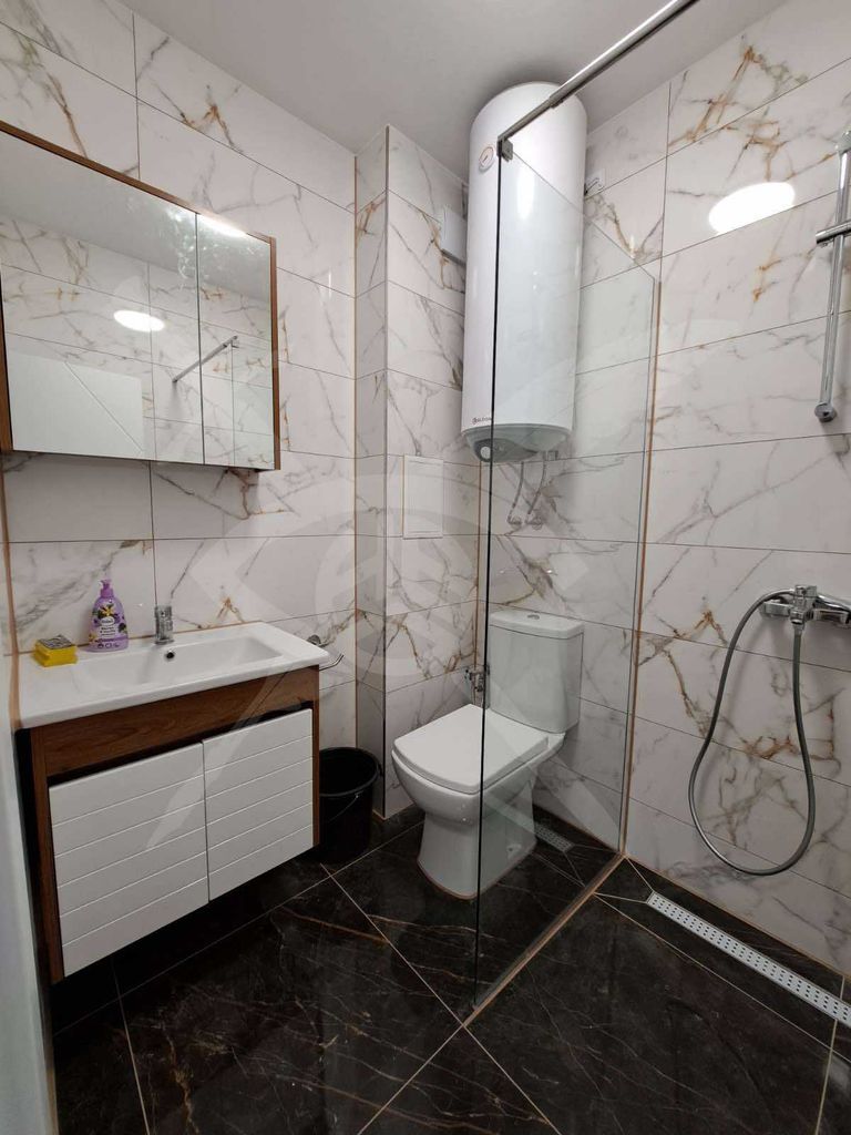 Дава се под наем Двустаен апартамент в Варна, Левски - 60 кв.м за 475 € - Снимка #3