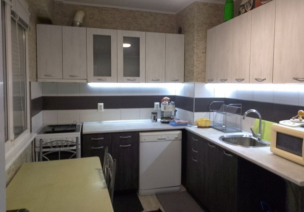 Продава апартамент в гр.Бобов дол