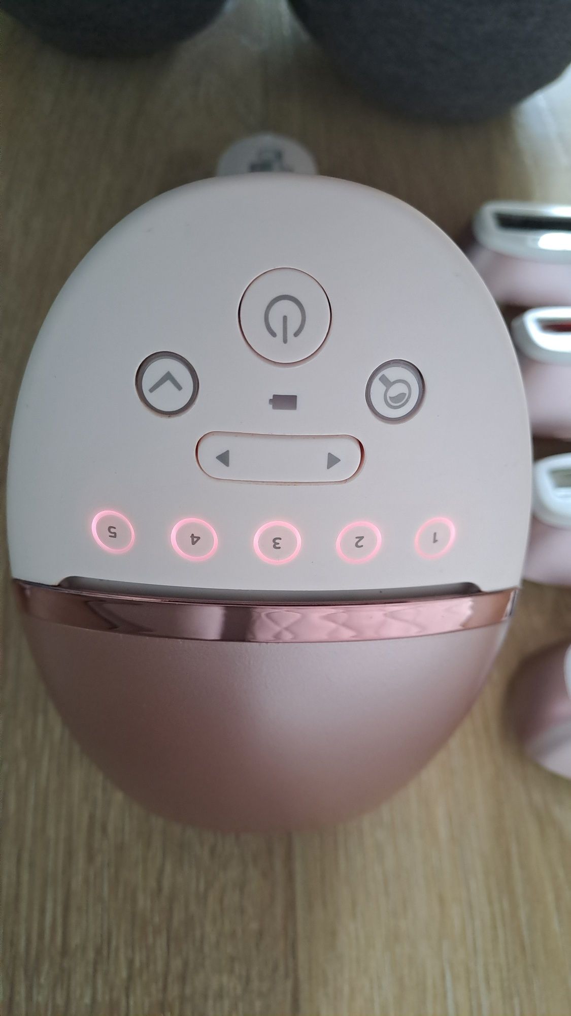 Фотоепилатор Philips Lumea