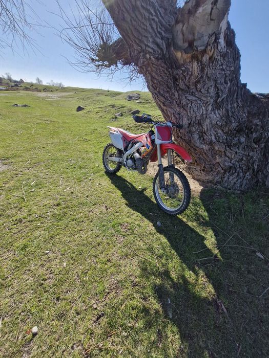 Vând honda cr 125 power valve
