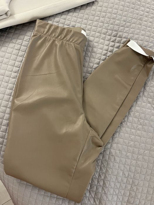 Кожен панталон H&M Капучино