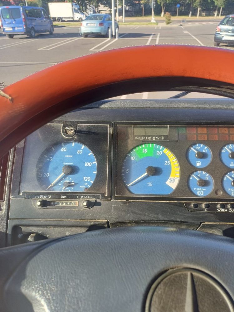 Mercedes Atego - 7.5t - basculabil in 3 parti