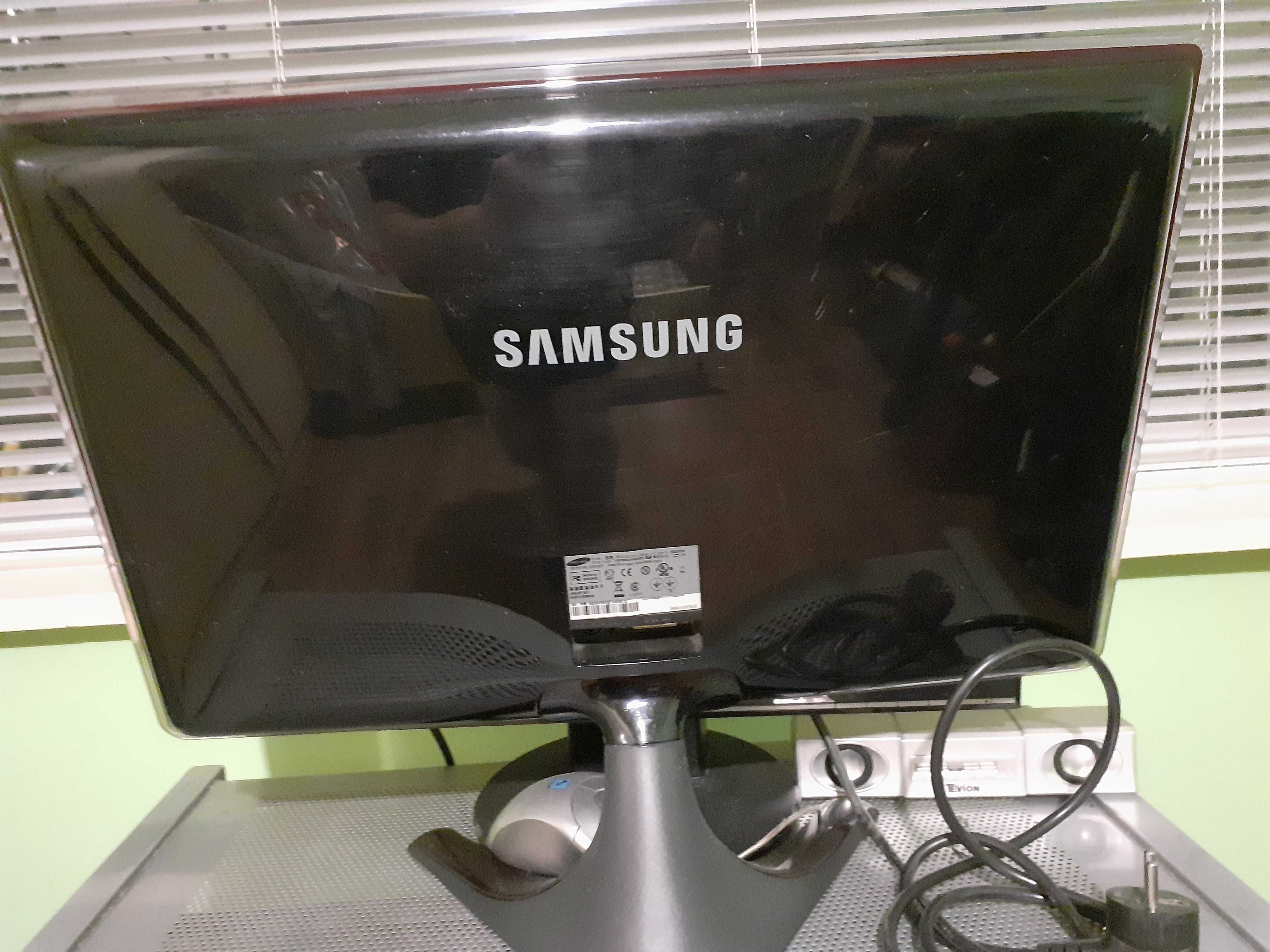 Монитор LED Samsung