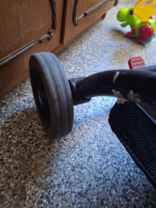 Продавам лятна количка тюркоаз