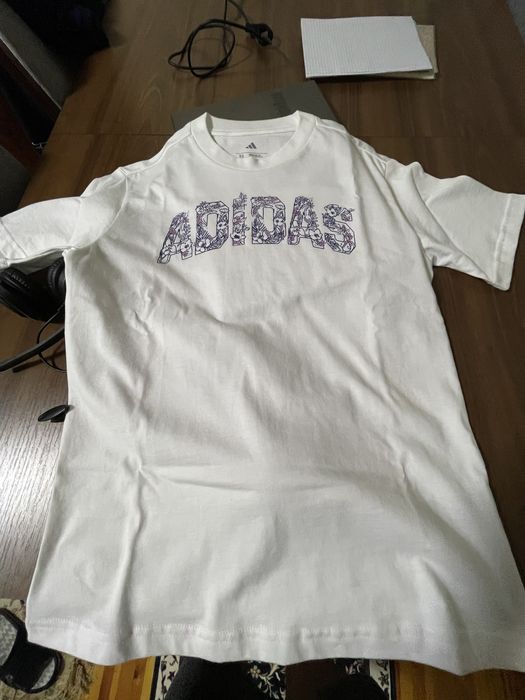 Женская футболка Adidas