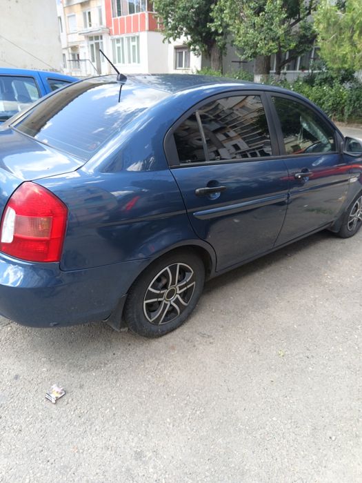 Vând Hyundai accent 3