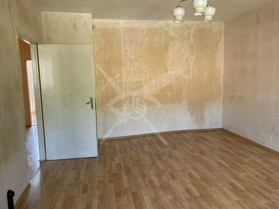 Тристаен апартамент в Карлово!88681