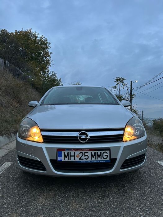 Vând Opel Astra H