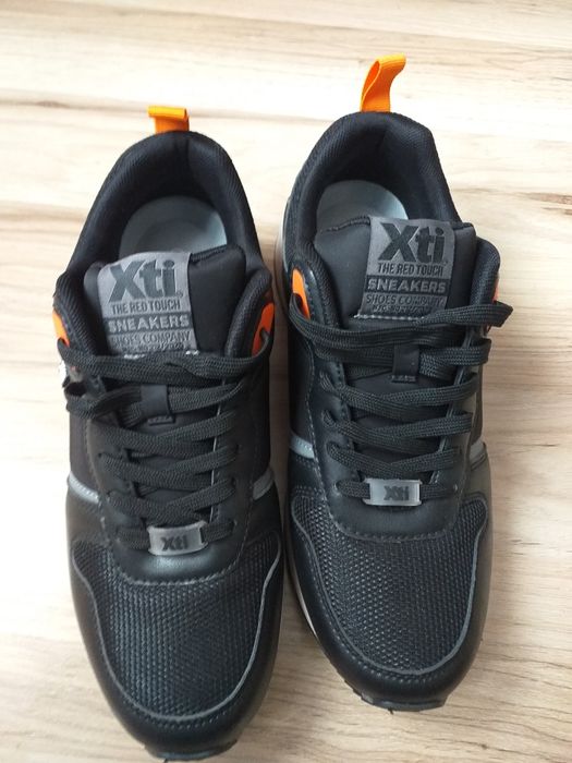 Vand adidași XTY SNEAKERS