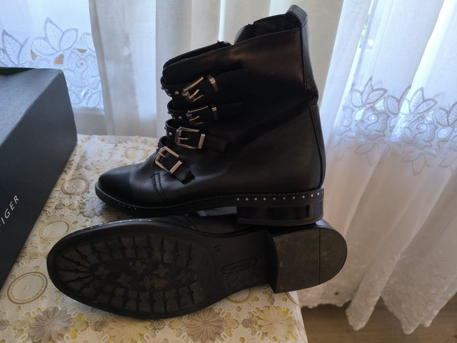 Ботуши на Tommy Hilfiger, размер 39.