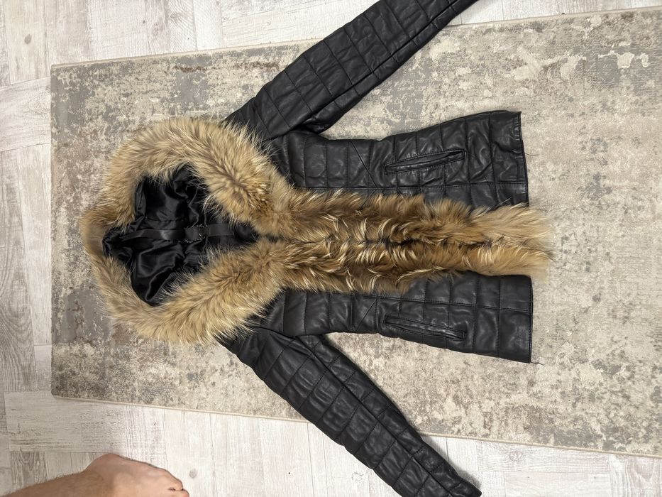 Vand geaca piele cu blana