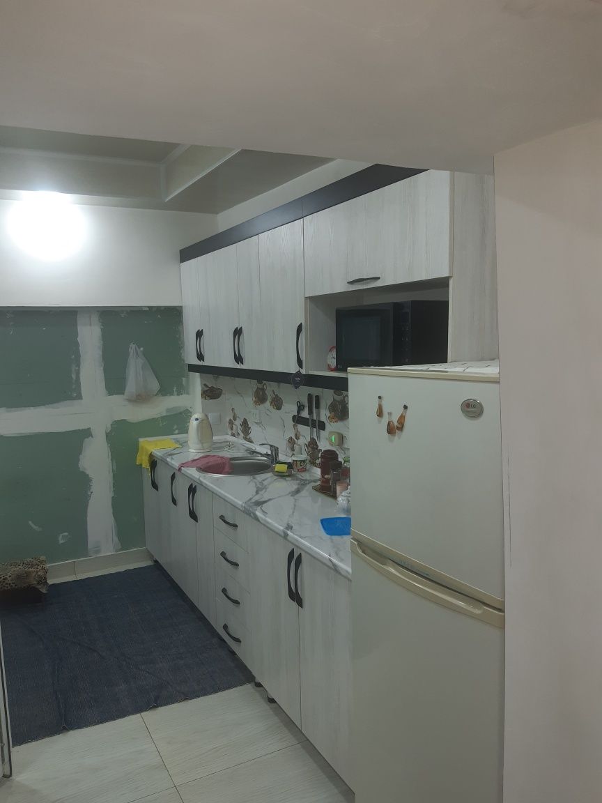 Есть комната на одного мужика или парня чистоплотного и без вредных пр