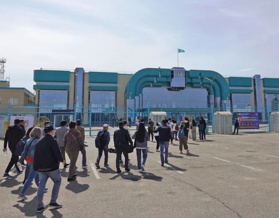 Выезжаем на границу с Китаем в Хоргос каждую неделю на рынок!!!