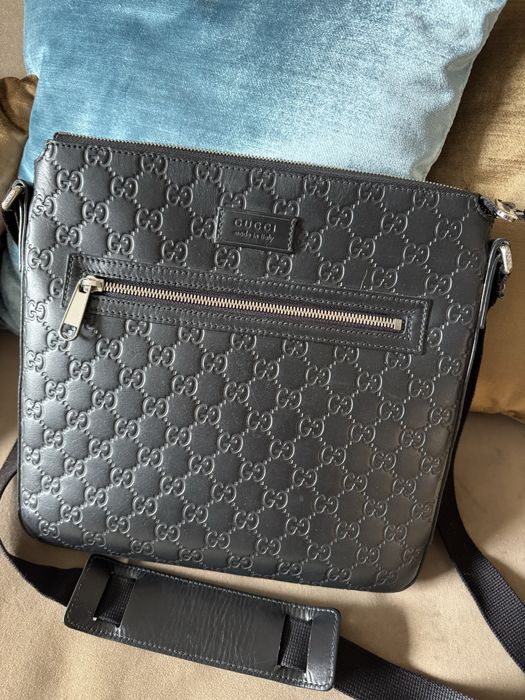 Мъжка кожена чанта Gucci оригинал